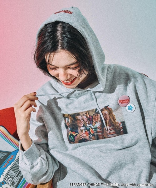 niko and…（ニコアンド） パーカー 「STRANGER THINGS」コラボ 缶