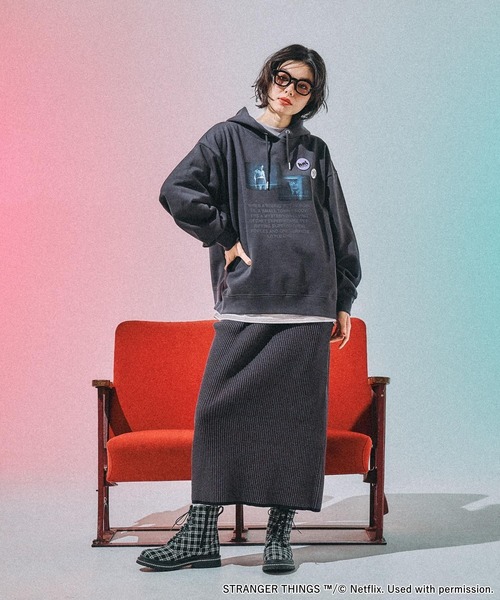 niko and…（ニコアンド） パーカー 「STRANGER THINGS」コラボ 缶