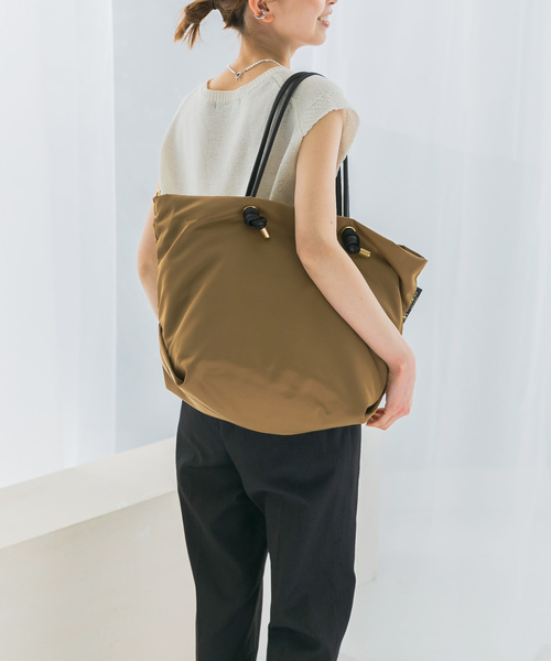 「VIOLAd'ORO」 2WAYバッグ M-L ライトベージュ レディースの画像