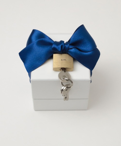 美品 ピアス 箱袋あり プレゼントにも img56747502.jpg