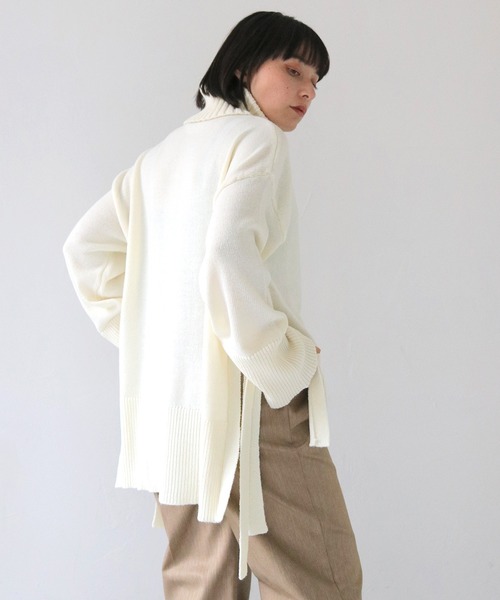 ニット/セーター roughlow 2way slash knit (white) SERACE（セラス）の「【SERACE】2way loose zip drivers knit / 2way