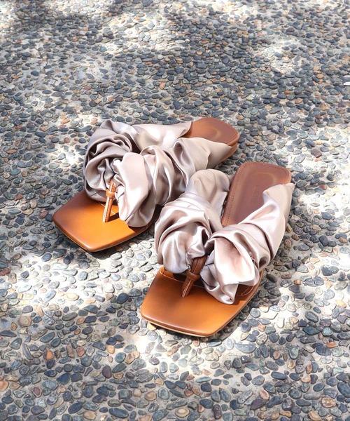 Jines サンダル スクエアギャザートングミュール「ROKOTA/ロコタ