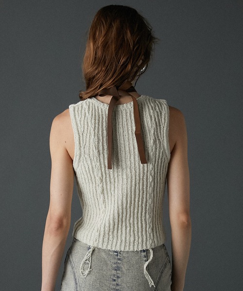 ヘンリーブークレーニットタンク / Henley Boucle Knit Tank