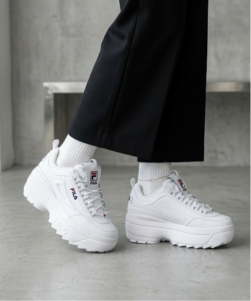 FILA DISRUPTOR 2 SCRIPT スニーカー 24.0 ホワイト FILA（フィラ） スニーカー Disruptor II Wedge レディース メンズ