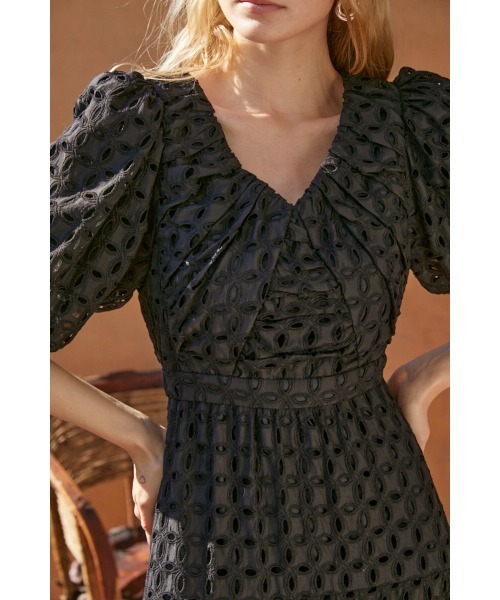 Estella.K ワンピース Eliana Lace Dress オープンバックシアーレース