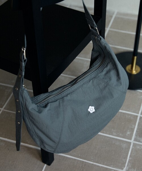 MARY QUANT（マリークヮント） ショルダーバッグ ONE SIZE 