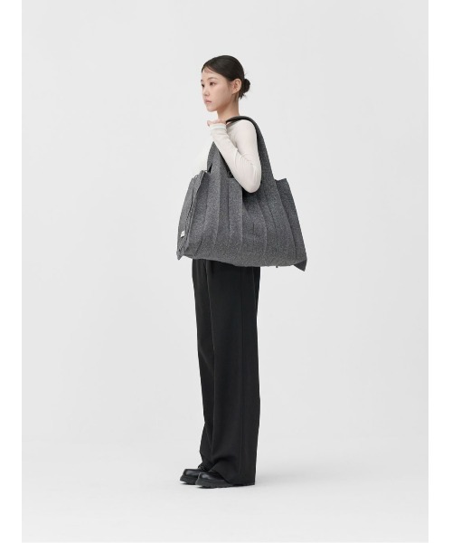 ショルダーバッグ バッグ 「PLEATSMAMA(プリーツママ)」BIG SHOULDER BAG GLITTER レディースの画像