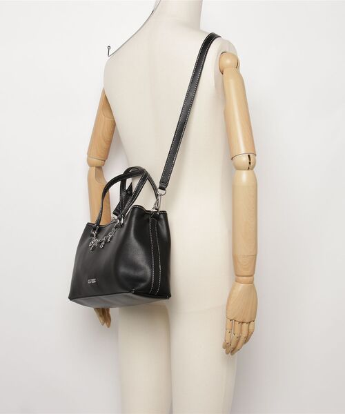 GUESS（ゲス） ショルダーストラップ ショルダーバッグ バッグ