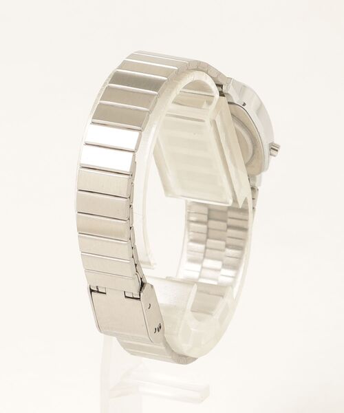 「CASIO」 デジタル腕時計 FREE シルバー レディース_画像2