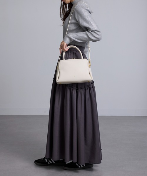tov ショルダーバッグ バッグ 「TOV」PETAL M T25S07B529