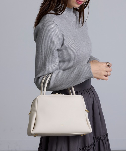 tov ショルダーバッグ バッグ 「TOV」PETAL M T25S07B529