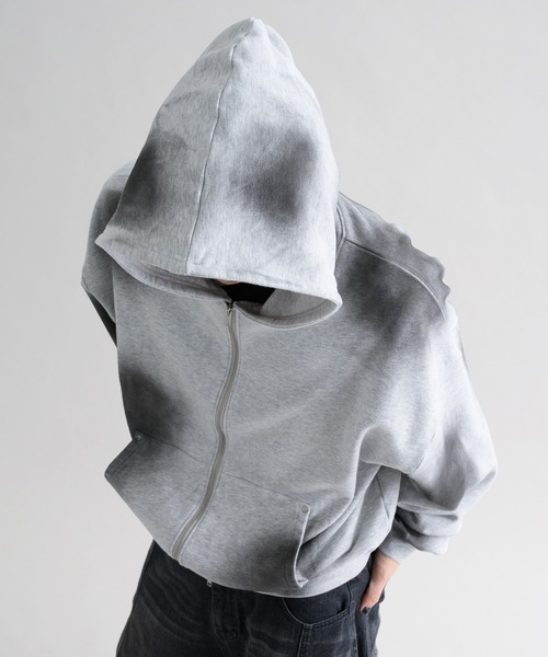 épineアイボリー フード付き クロップドパーカー epnok パーカー 「EPNK」Cropped spray zip hoodie / クロップド