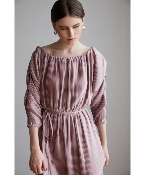 Estella.K ワンピース Isabel Pleated Dress プリーツオフショルロング