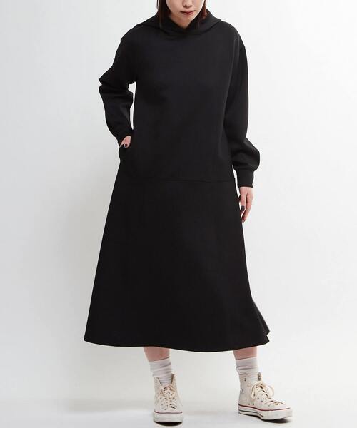 CONVERSE TOKYO ワンピース MERMAID FLARE HOODIE DRESS