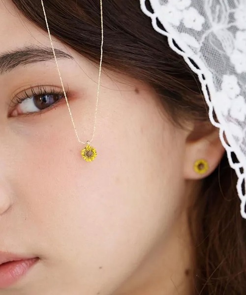 Zoule（ゾーラ） ピアス ゾーラ：FLOWER LETTER SERIES flower 
