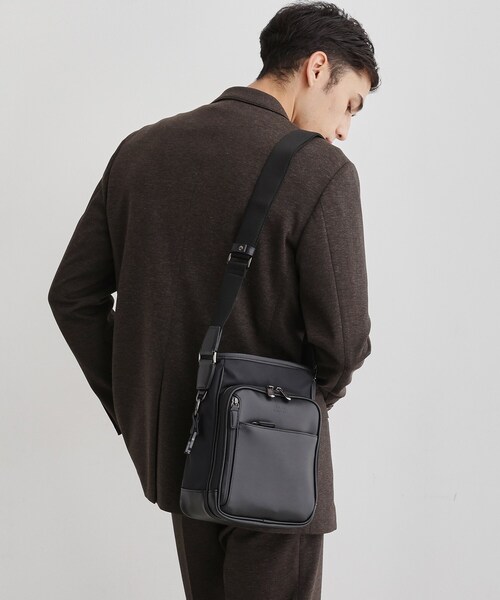 TAKEO KIKUCHI（タケオキクチ） ショルダーバッグ 「撥水機能