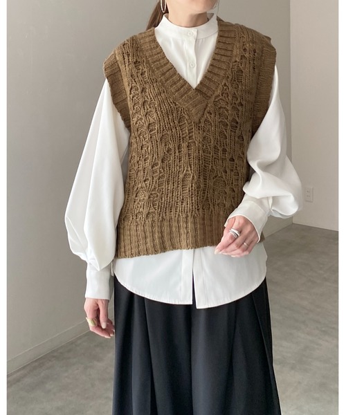 She's Closet ベスト ジレ 深Vネックケーブル編み風ざっくりニット