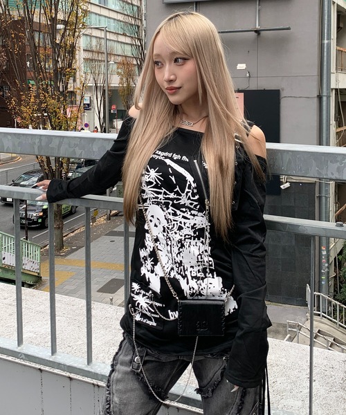 lilful tシャツ 「26年春夏新作」Y2K シルバーチェーン付き スカル