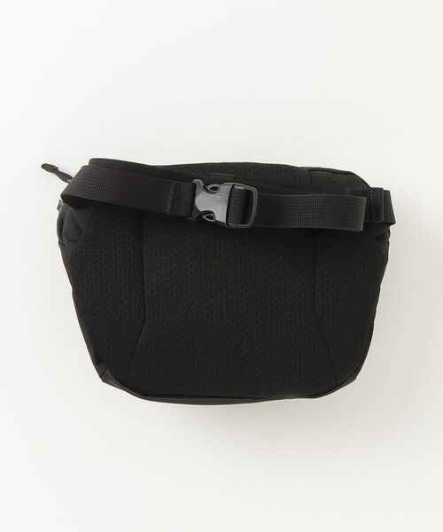ARC'TERYX（アークテリクス） ショルダーバッグ - ブラック メンズ