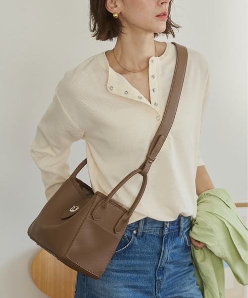 ANGIE ショルダーバッグ バッグ 「ポーチ付き」2WAY ショルダーバッグ