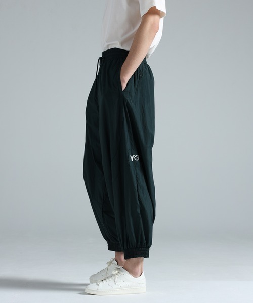 Y-3 パンツ RAW EDGE 3 STRIPES NYLON SHELL PANTS メンズ : ZOZOTOWN