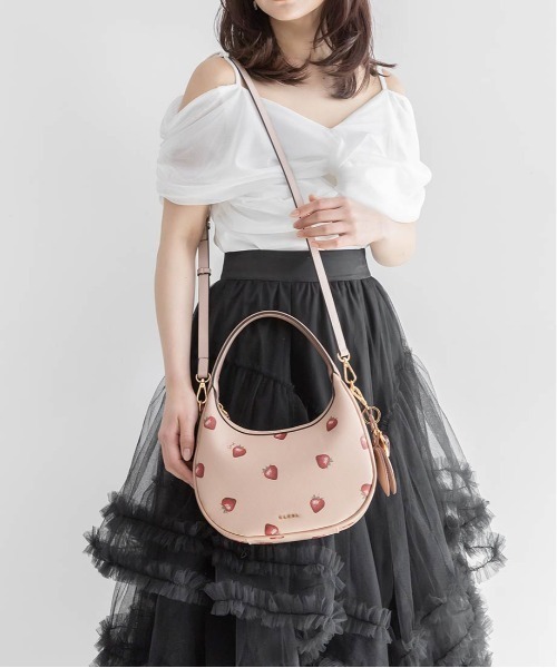 ショルダーバッグ バッグ 「Cherry＆Strawberry」2WAY ハーフムーンショルダーバッグ レディースの画像