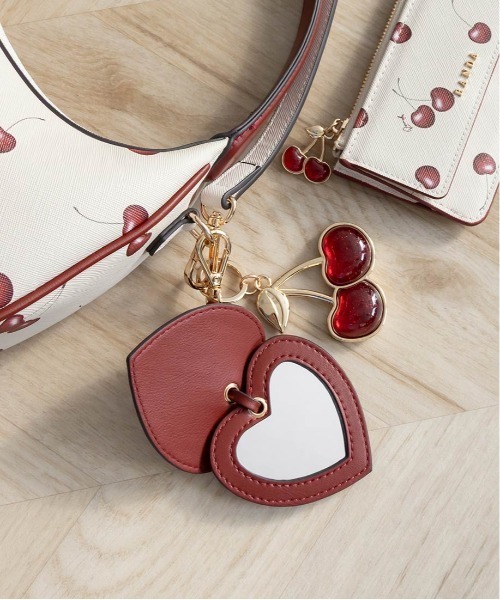 ショルダーバッグ バッグ 「Cherry＆Strawberry」2WAY ハーフムーンショルダーバッグ レディースの画像
