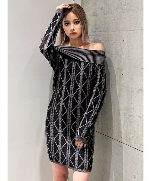 GYDA（ジェイダ） ワンピース オフショルケーブルタイトニット
