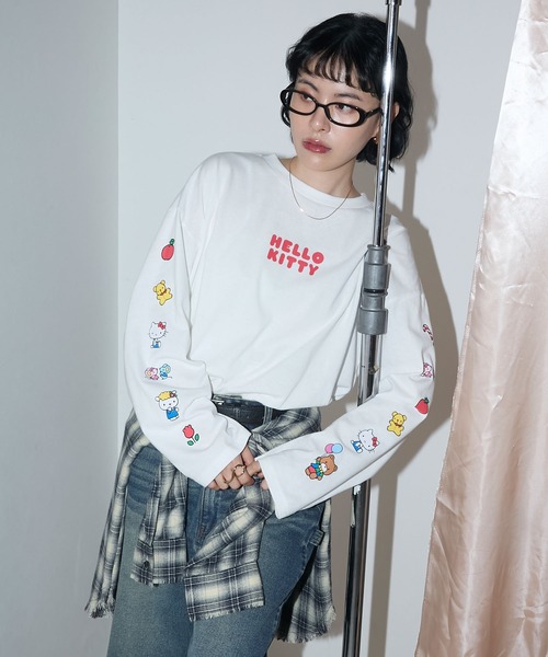 美品90s希少 FRED PERRY オーバーサイズセットアップ上下 B系Y2K HELLO KITTY × forksy.】オーバーサイズアソートプリントロンTEE