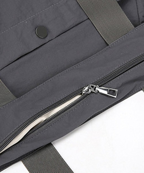 DAY CLOSET トートバッグ 肩掛けできるバックルベルト付き大容量トート