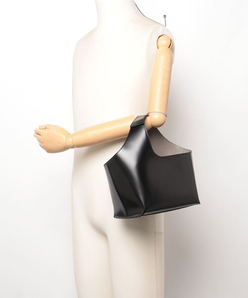 TOV ドーヴ　ブラック　レザー　ハンドバッグ tov（トーヴ） ハンドバッグ FREE ブラック レディース : ZOZOTOWN