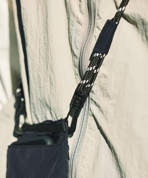 「POLeR」 ショルダーバッグ ONE SIZE ベージュ メンズ_画像6