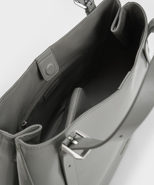 CHARLES ＆ KEITH トートバッグ バックルストラップ スローチー