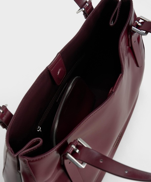 CHARLES ＆ KEITH トートバッグ バックルストラップ スローチー