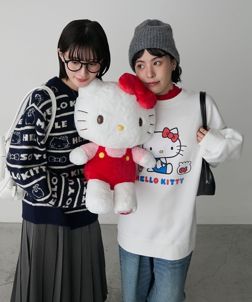 【HELLO KITTY】スウェットプルオーバー HELLO KITTY】リボンデザインショートプルオーバー（スウェット