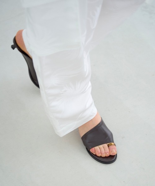 Le Vernis サンダル LE VERNIS(ル・ベルニ)Toe ring sandals