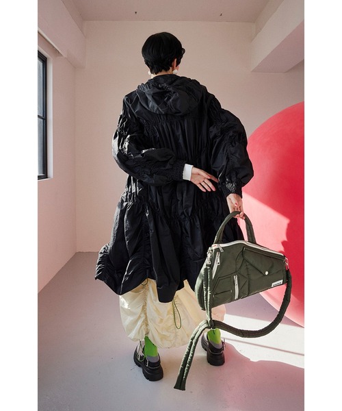 OMMO(オーエムエムオー) ブルゾン アウター IRREGULAR SHIRRING CT OMMO(オーエムエムオー) ブルゾン アウター IRREGULAR SHIRRING CT