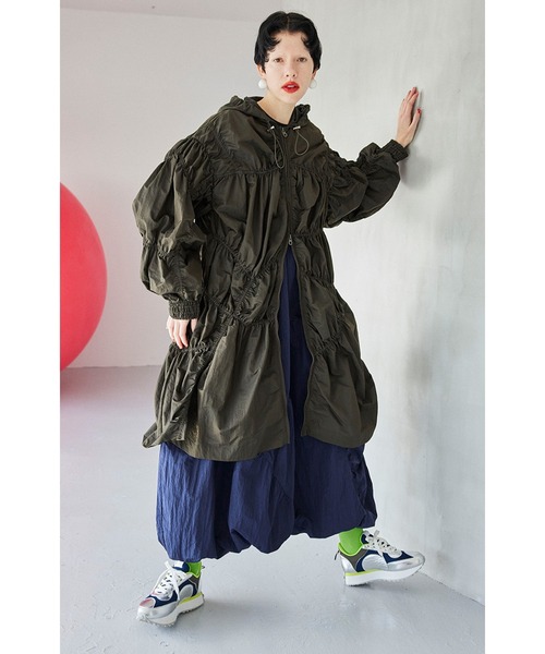 OMMO（オーエムエムオー） ブルゾン アウター IRREGULAR SHIRRING CT