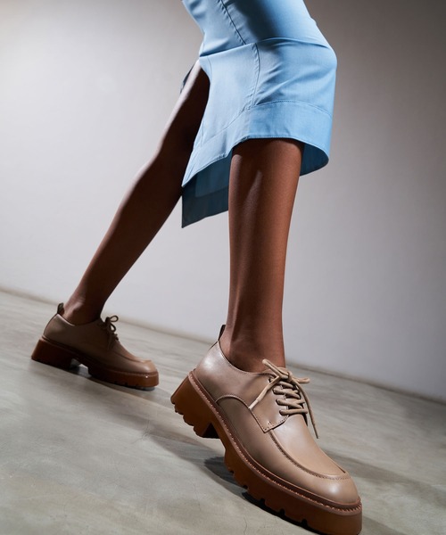 「CHARLES & KEITH」 シューズ 23.5cm ライトベージュ レディース_画像2