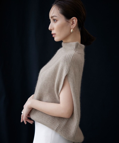 アヌアセット ZARA nanushka セットアップ