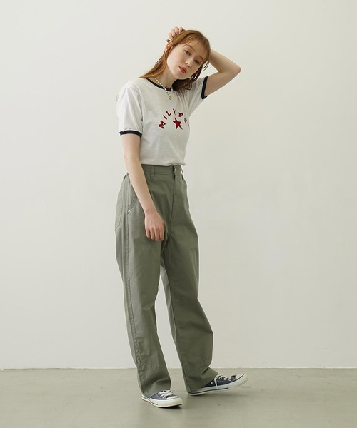 MILKFED. tシャツ LOGO AND STAR FLOCKY PRINT RINGER TEE