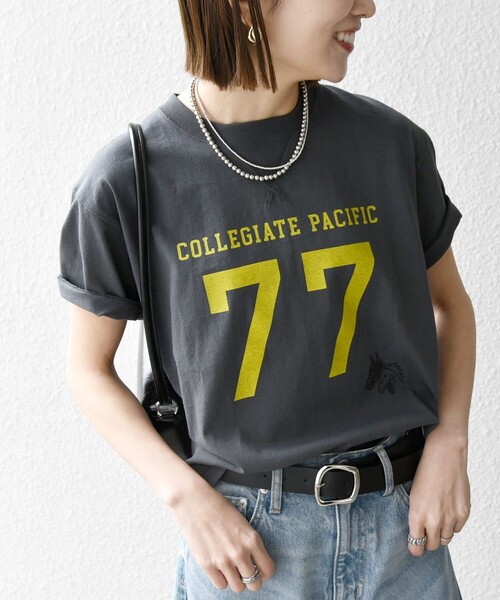 tシャツ 「SHIPS any別注」Collegiate Pacific:「洗濯機可能」V ガゼット プリント ＆ 刺繍 Tシャツ 25SS レディー
