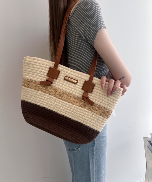 TITTY＆CO. ショルダーバッグ バッグ ファスナー付きラインかご