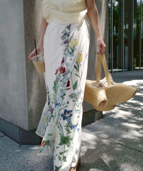 Ameri（アメリ） ロング スカート ESMERALDA IN FULL BLOOM SKIRT