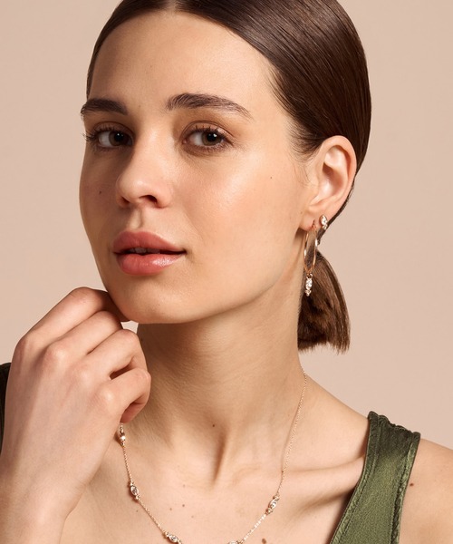 ピアス 「OLIVIA BURTON/オリビアバートン」クラシック - デインティ  スタッド ピアス レディースの画像