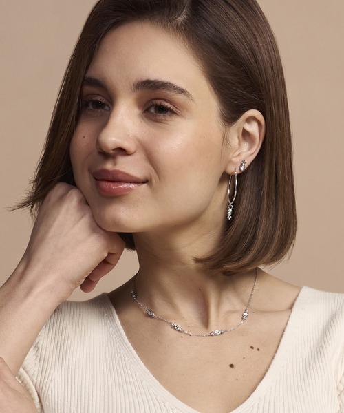 ピアス 「OLIVIA BURTON/オリビアバートン」クラシック - デインティ  スタッド ピアス レディースの画像