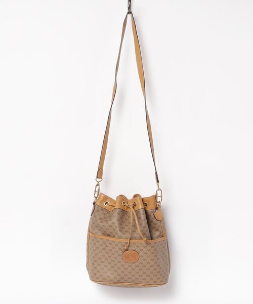 【美品】【〜9.2までの限定値下げ中】 GUCCI ベージュ ショルダーバッグ GUCCI（グッチ） ショルダーバッグ - ベージュ レディース : ZOZOTOWN
