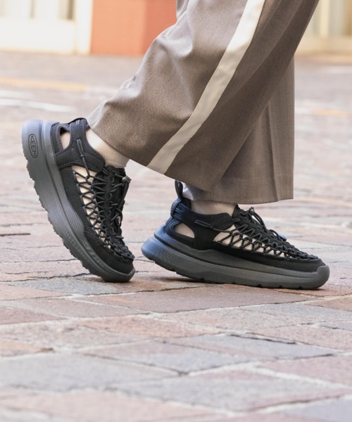 KEEN（キーン） ローカットスニーカー 24cm ブラック レディース