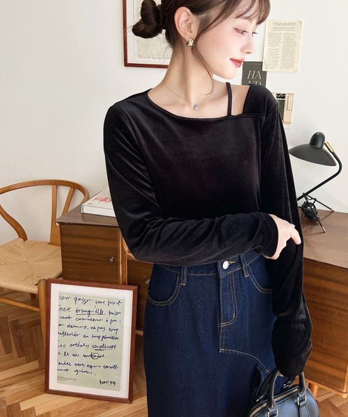 アシンメトリーネックハーフトップ moment+ tシャツ アシンメトリーネックシャイニーベロアトップス