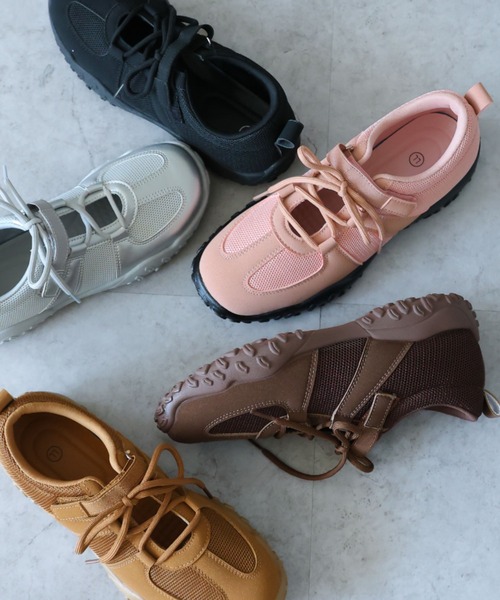 【H-】レースアップSNEAKER/ワンピース vibram スニーカー VIVIAN スニーカー やわらかソールレースアップベルトスニーカー